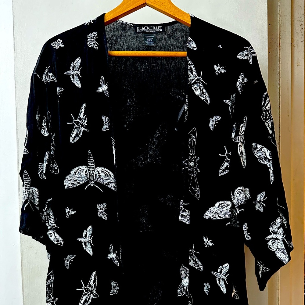 NWOT...Blackcraft Death's-Head Hawk Moth Kimono XS/S